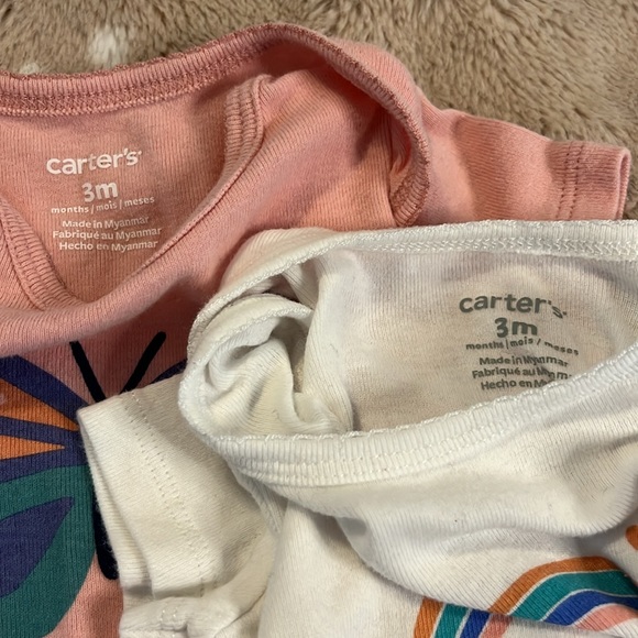 Carter’s / Oshkosh B’Gosh set of 3 bodysuits size 3 months - Picture 4 of 6